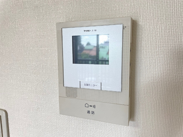����7