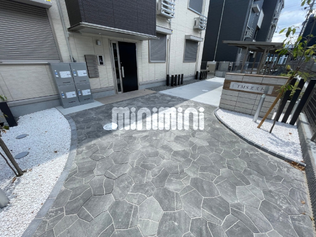 ����11