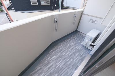 ����10