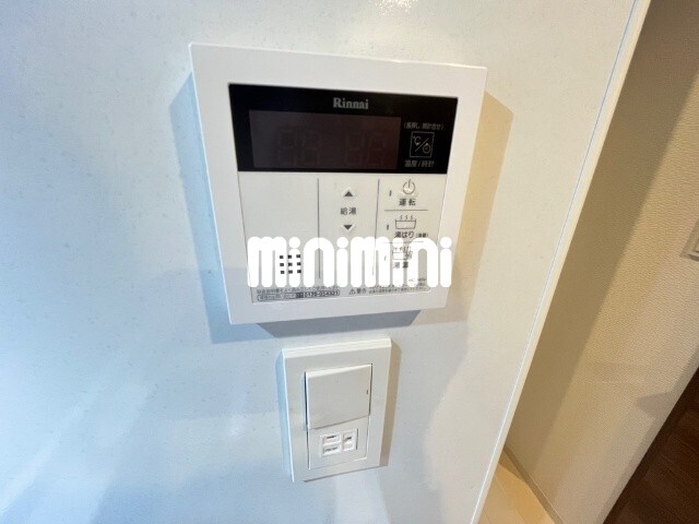 ����14