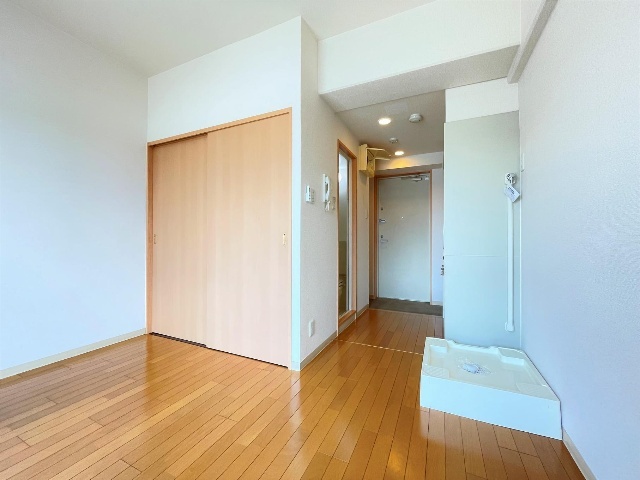 ����1