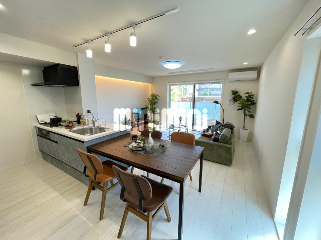 ����1