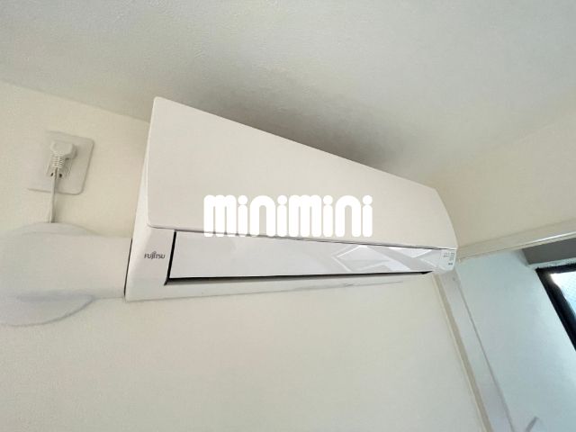 ����8