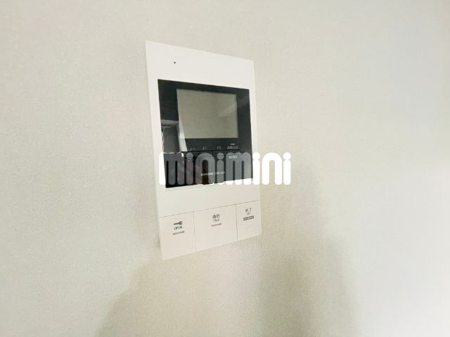 ����10