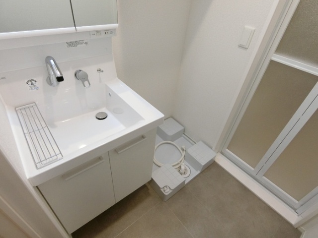 ����7