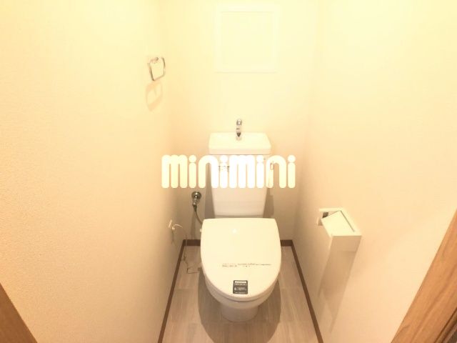 ����9