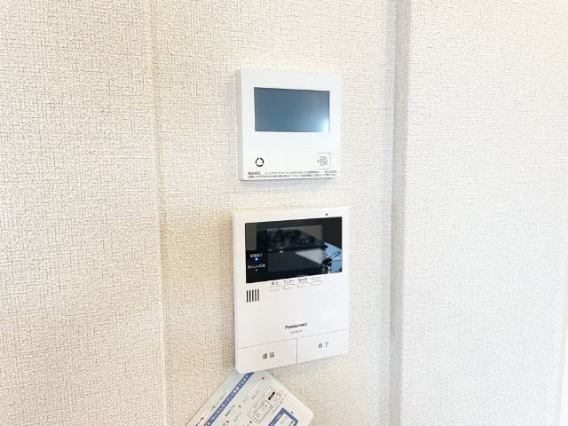 ����10