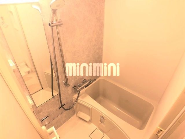 ����3