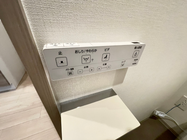 ����14