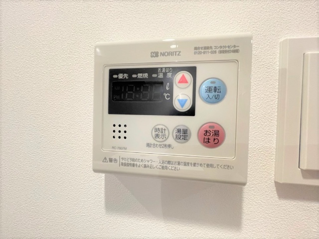 ����13