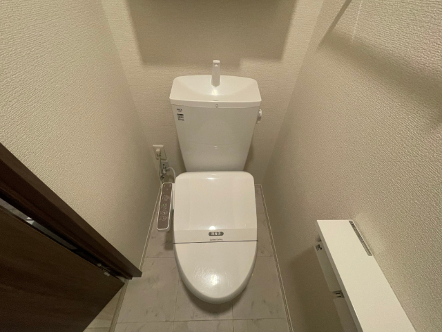 ����5