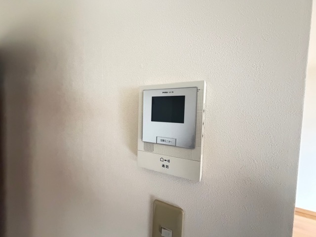 ����14