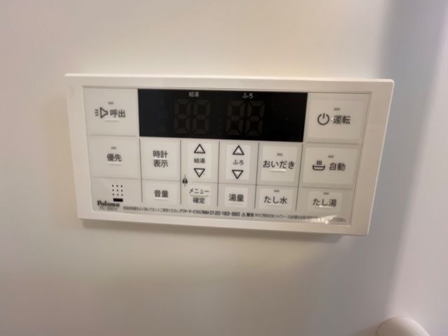 ����16
