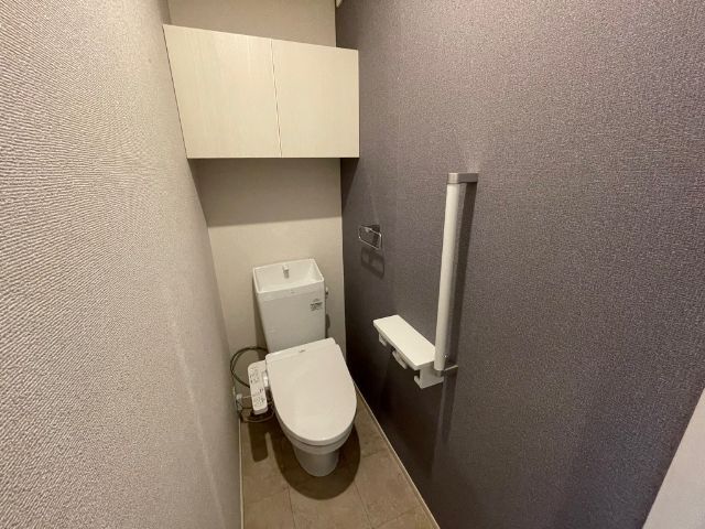 ����8