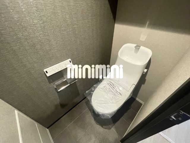 ����4