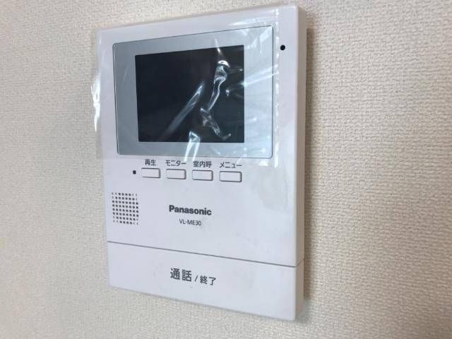����10