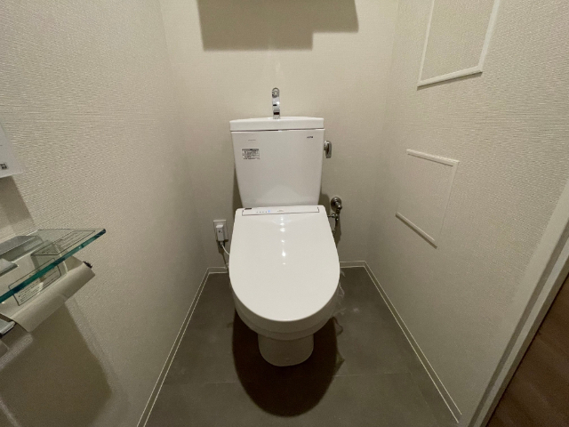 ����8