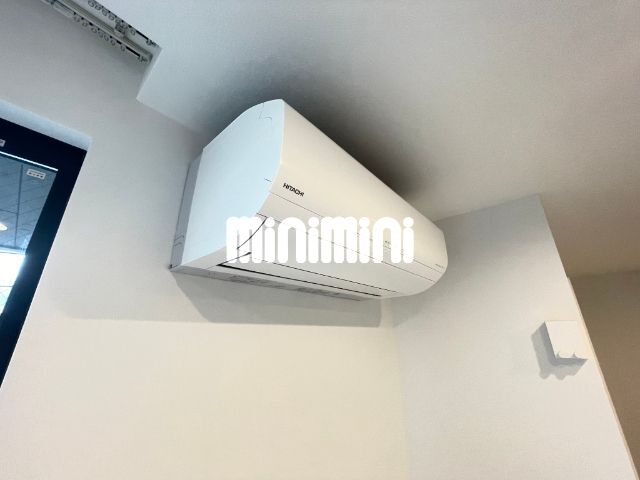 ����16
