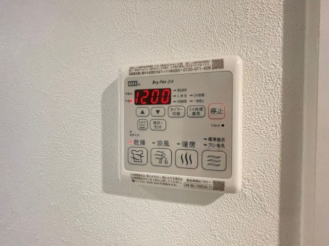 ����14