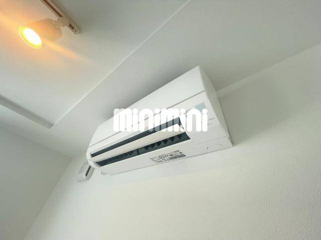 ����10