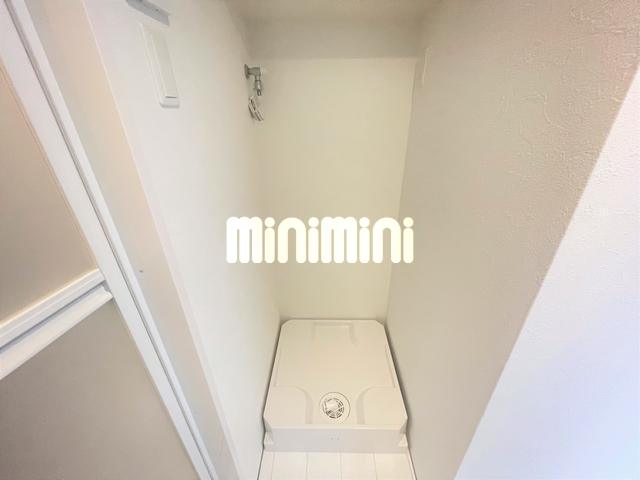 ����16
