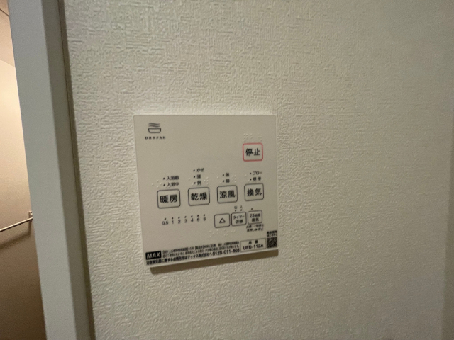 ����10