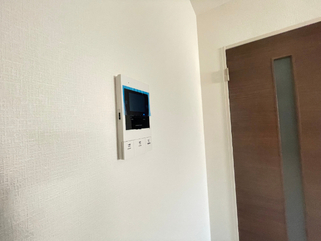 ����11