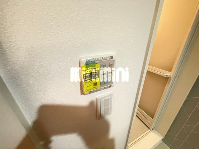 ����14