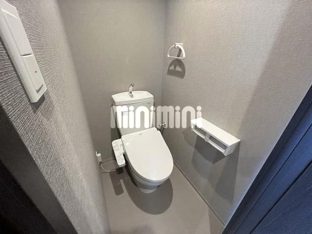 ����8