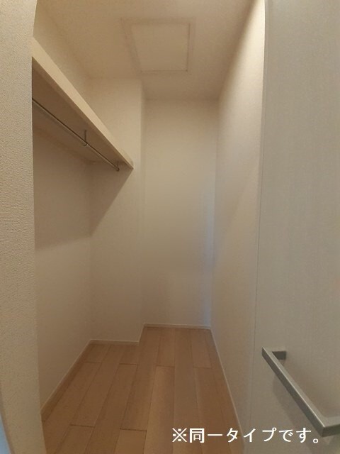 ����7