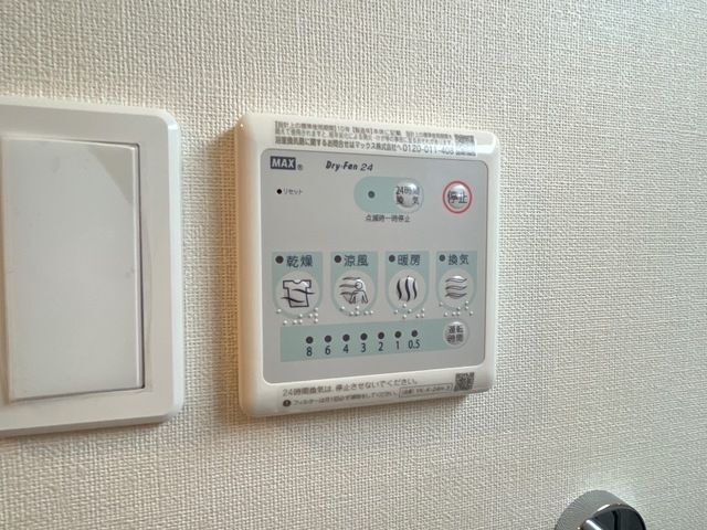 ����14