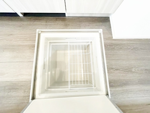 ����21