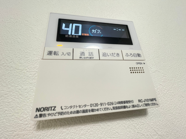����13