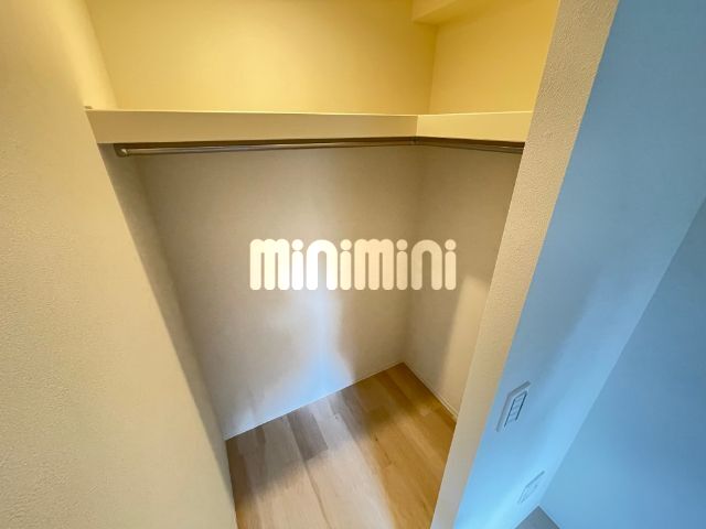����7