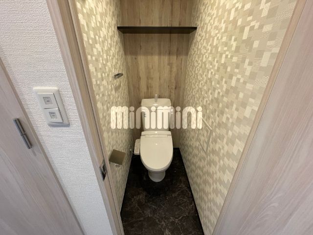 ����5
