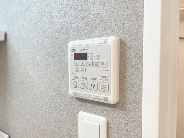 ����14