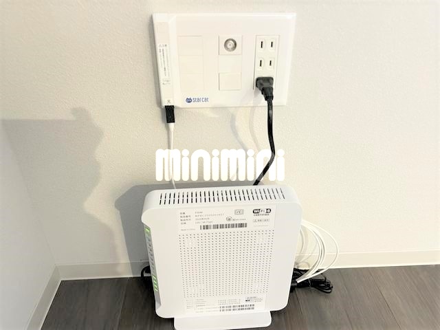 ����11