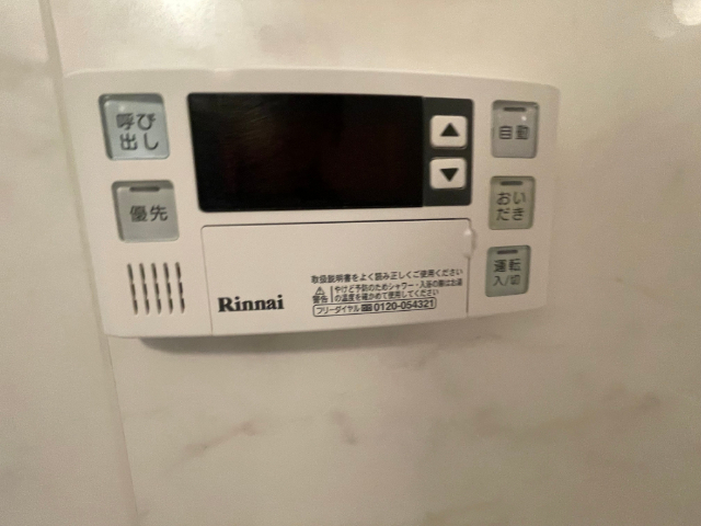 ����13