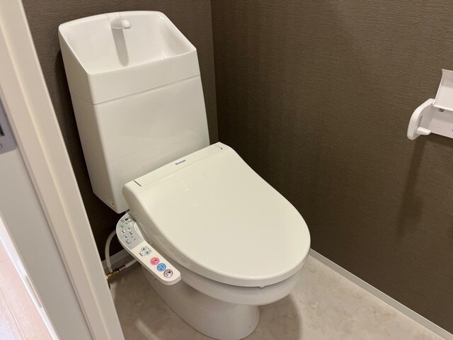 ����8