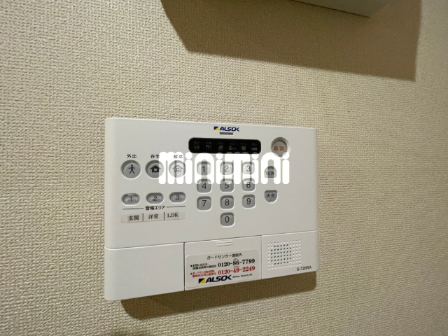 ����17