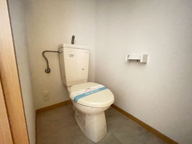 ����8