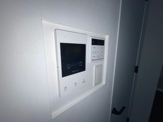 ����11