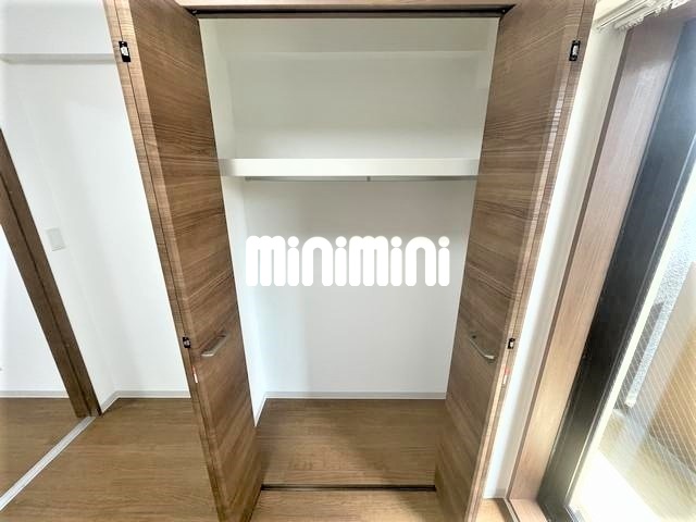 ����6