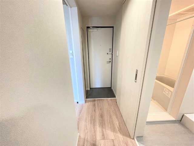 ����21