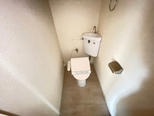 ����7