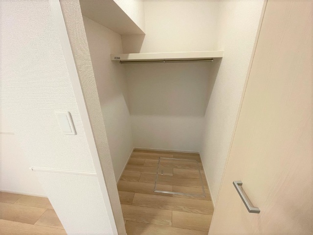 ����6