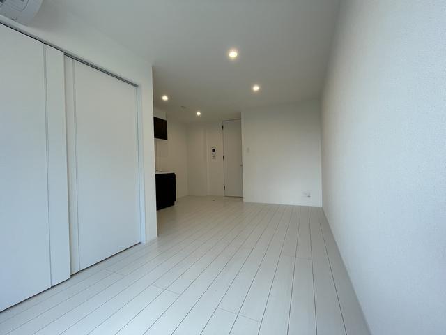 ����2