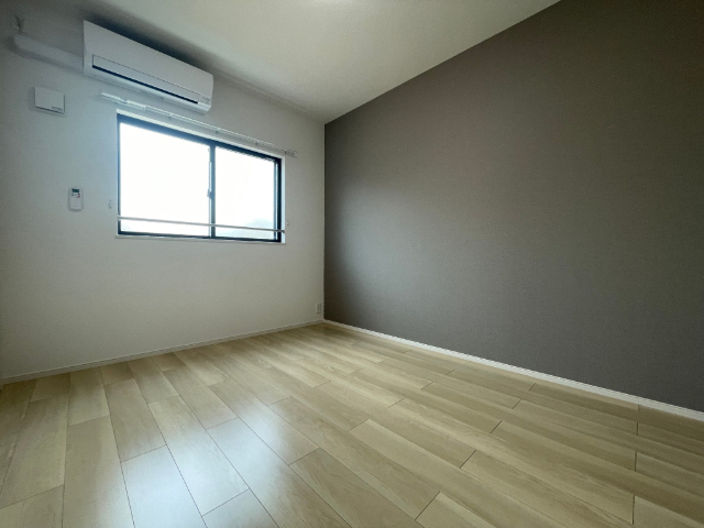 ����5