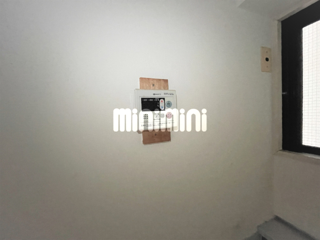 ����7
