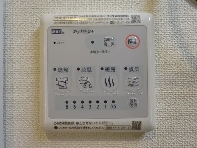 ����10